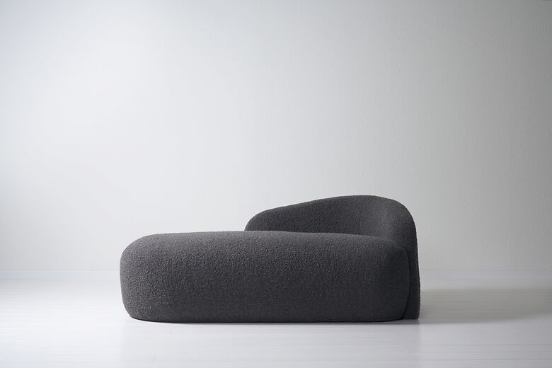 Theo chaise