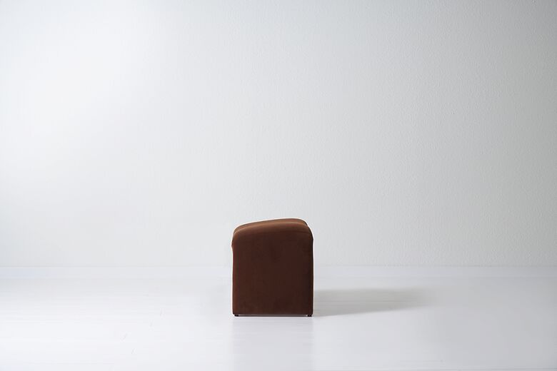 Oakley ottoman