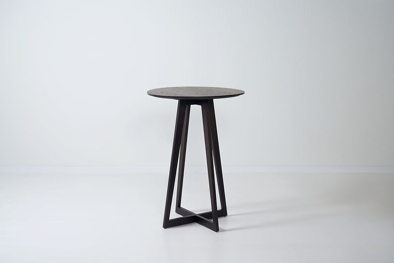 Mason bar table