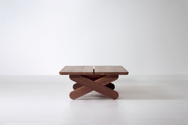 Pamplona cross coffee table