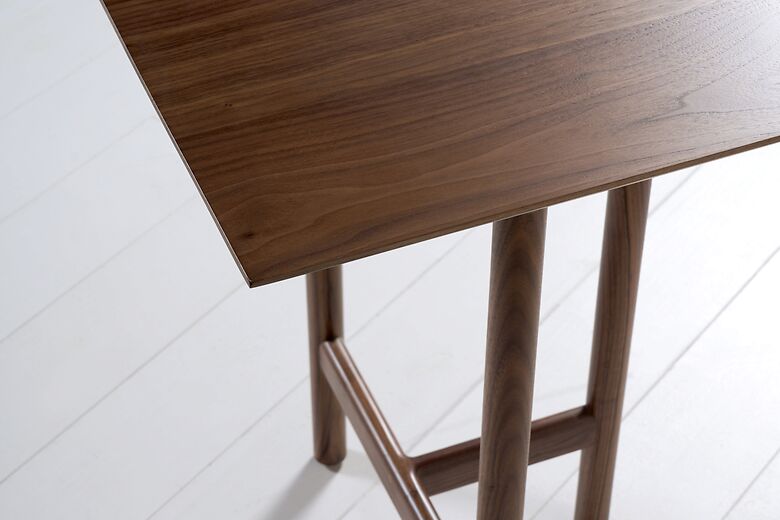 Isola console table
