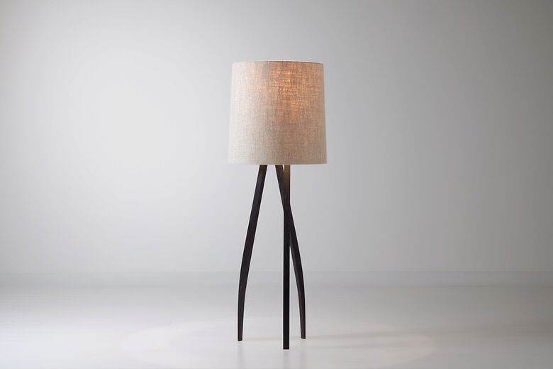 Twist floor lamp