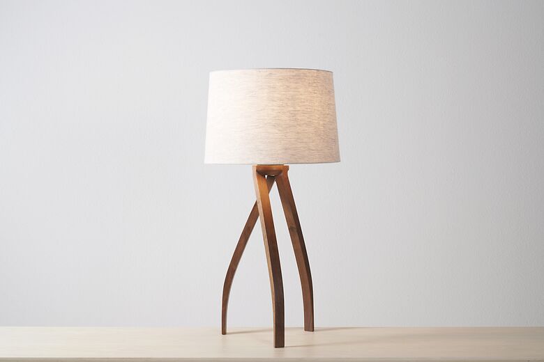 Twist table lamp