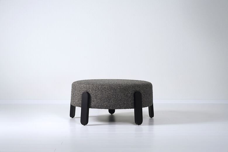 Lou ottoman