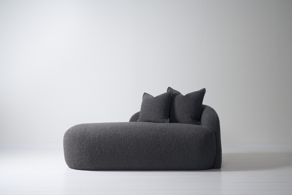 Theo chaise