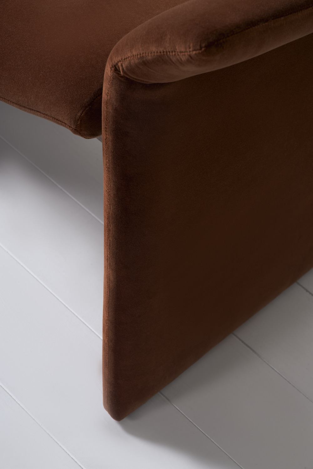 Oakley lounge chair
