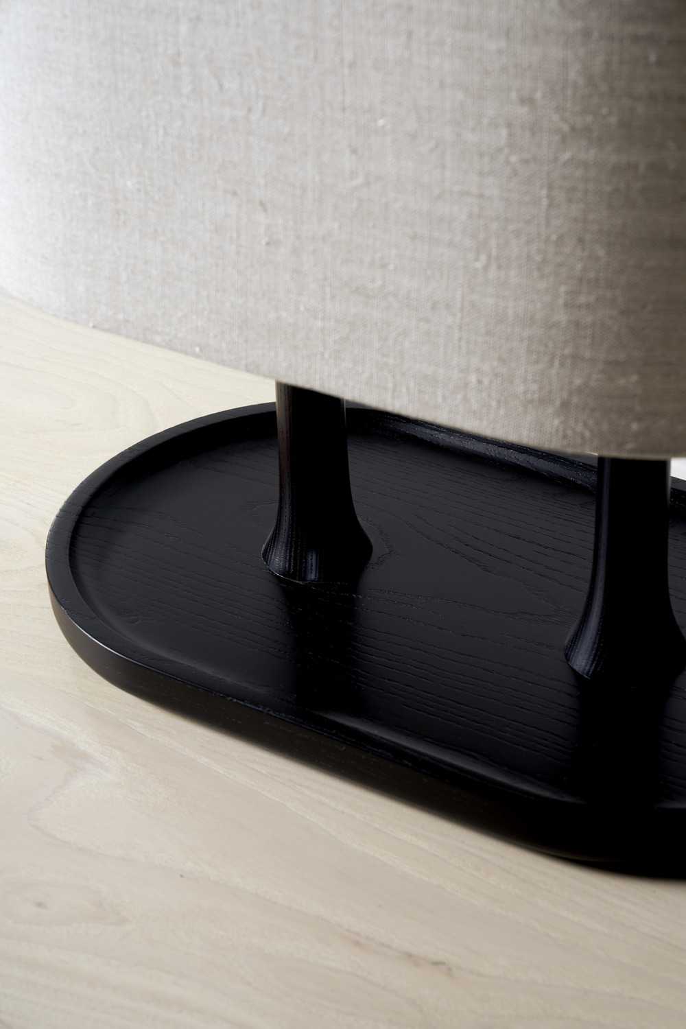 Lago table lamp