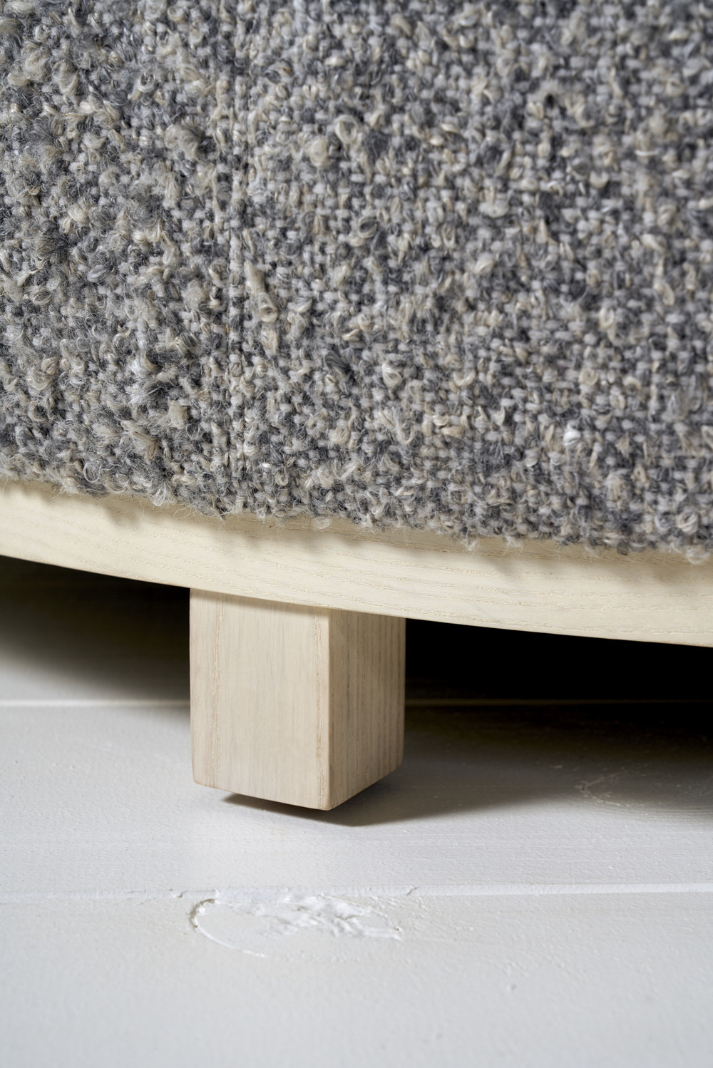 Elliot ottoman