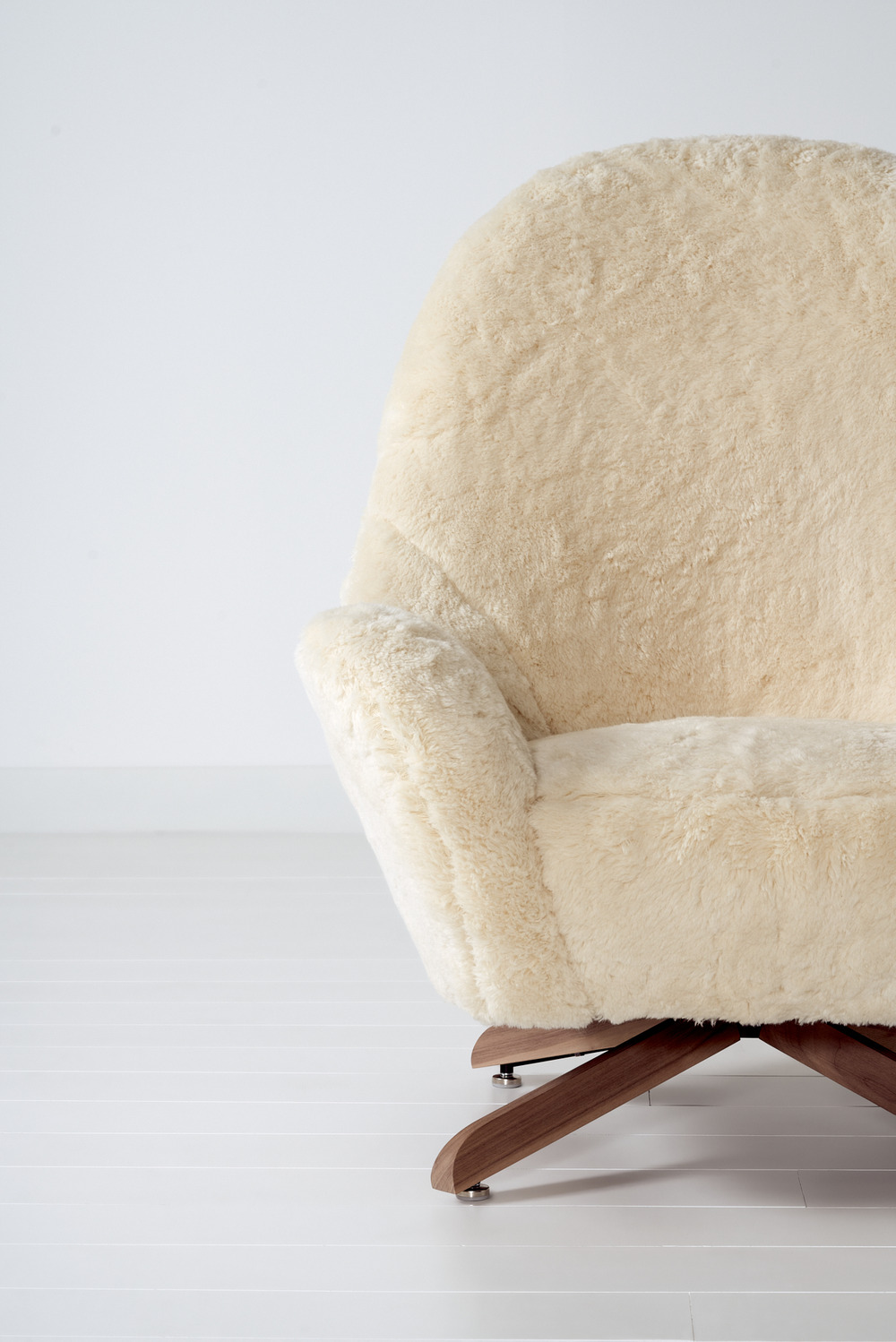 Lutz swivel chair