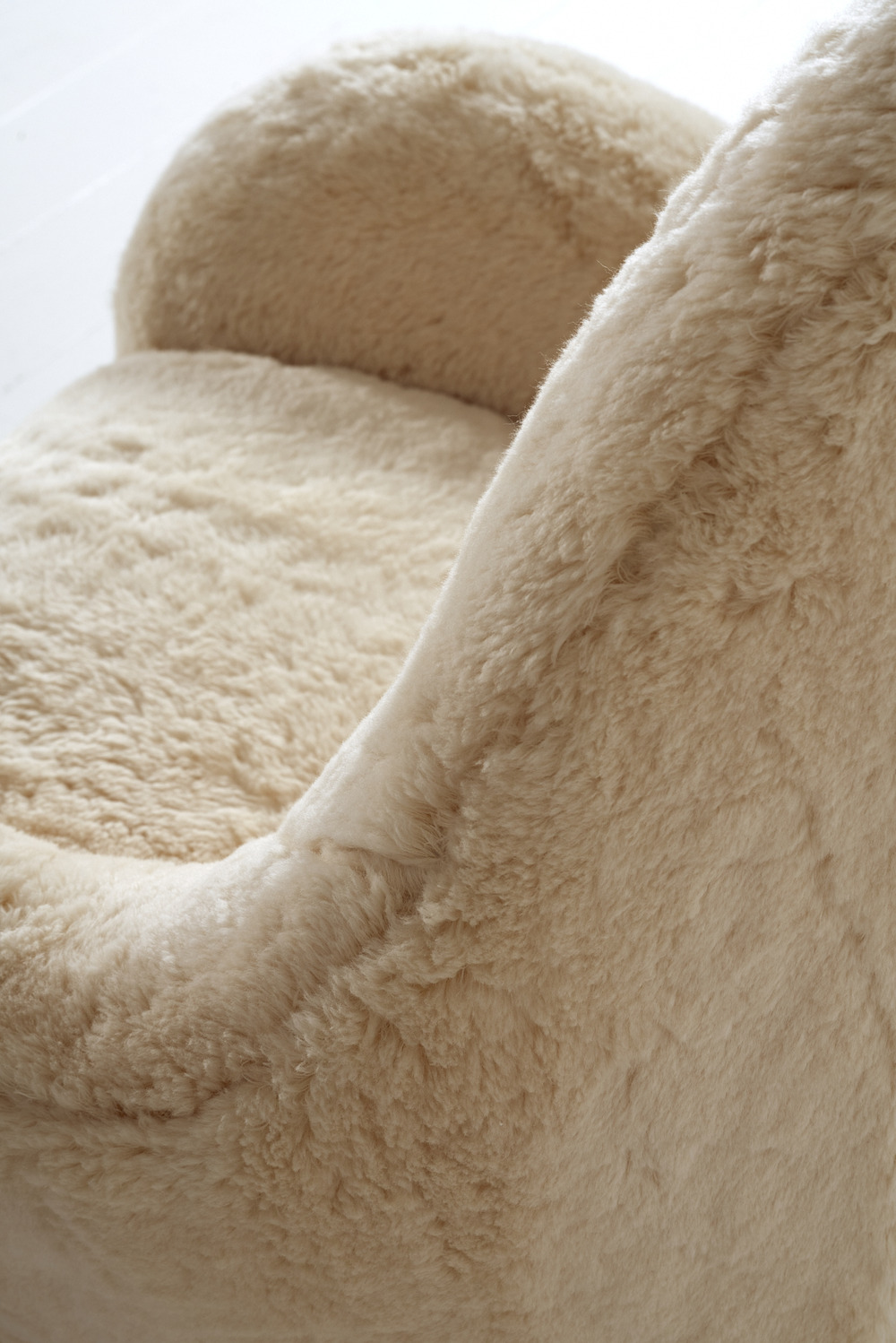 Lutz swivel chair