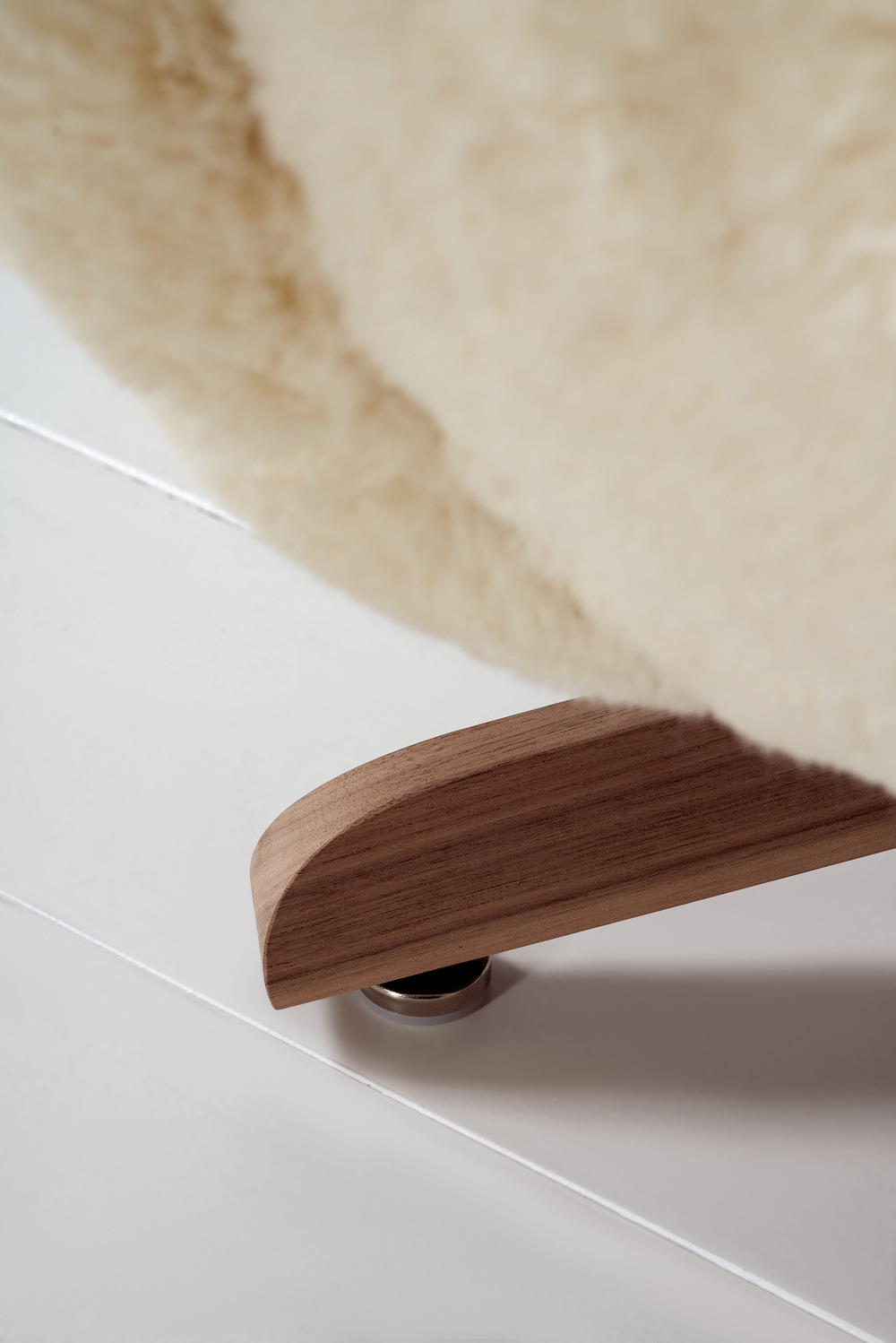 Lutz swivel chair