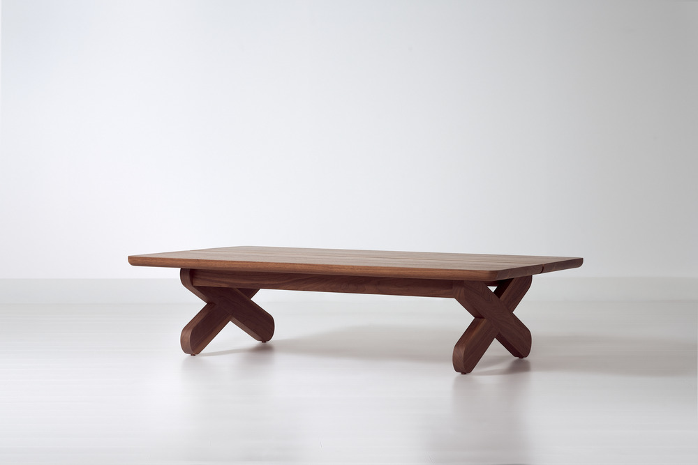 Pamplona cross coffee table