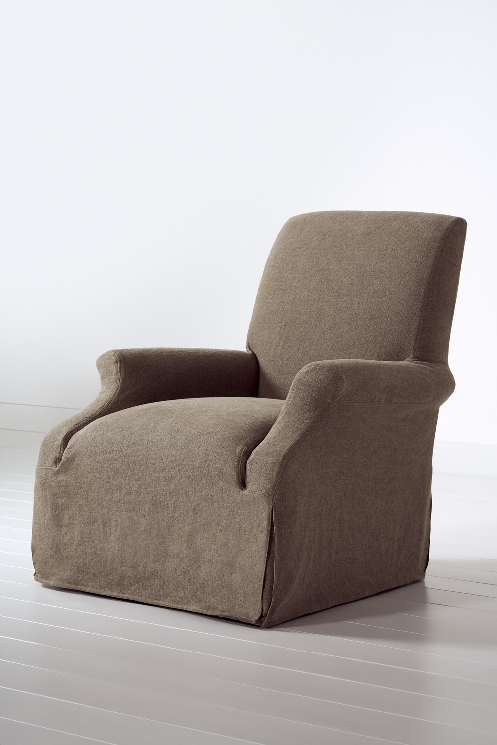 Rafael swivel club chair