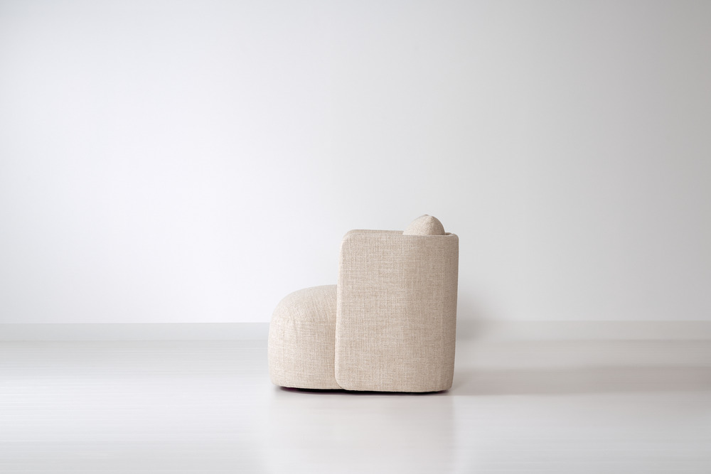 Hudson swivel club chair