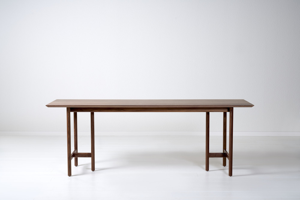 Isola console table