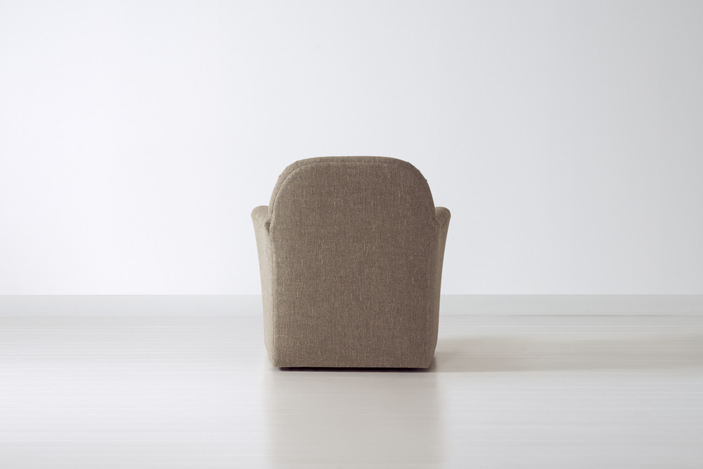 Charlotte swivel club chair