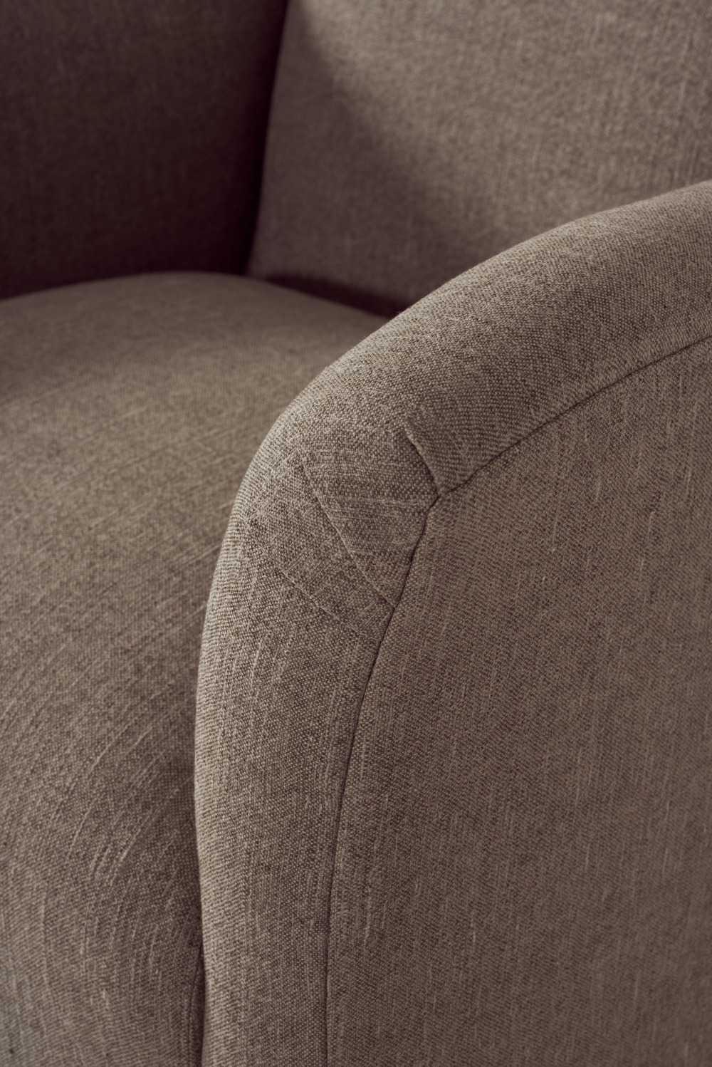 Charlotte swivel club chair