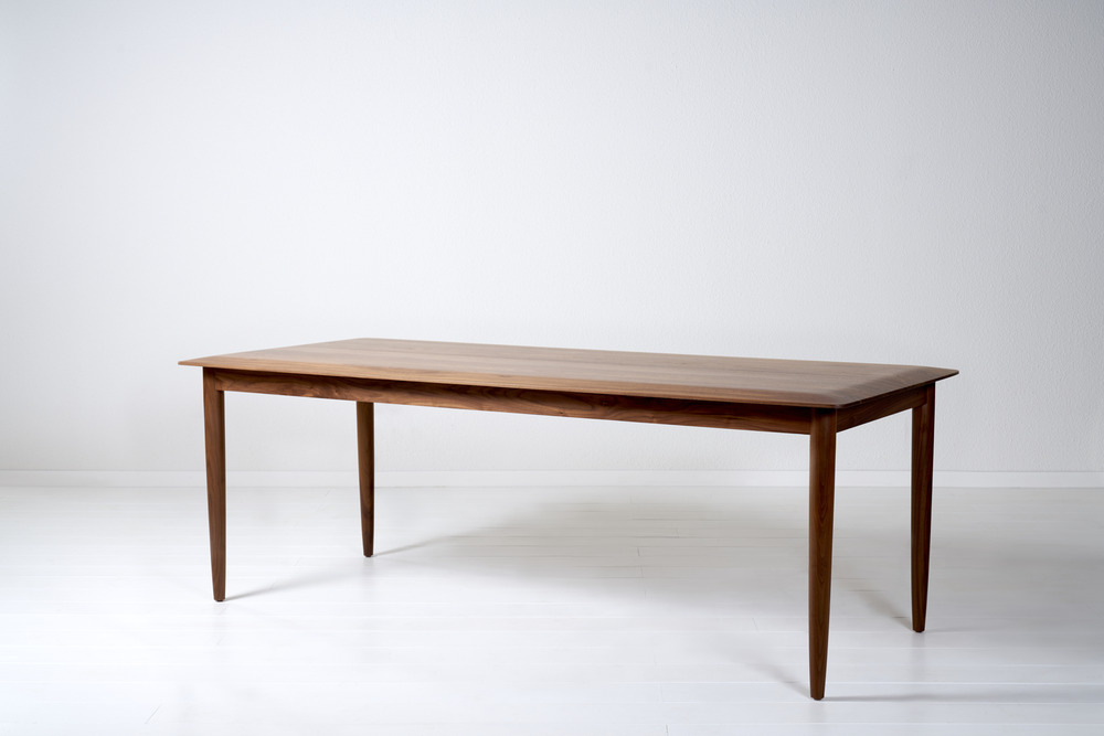 Marbella dining table