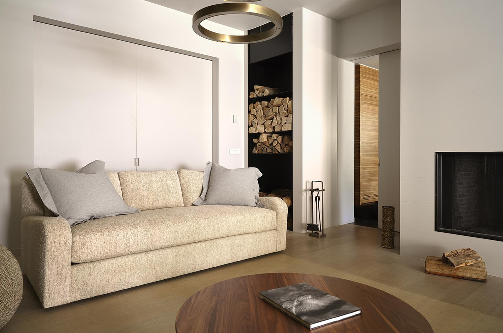 Sloane sofa 