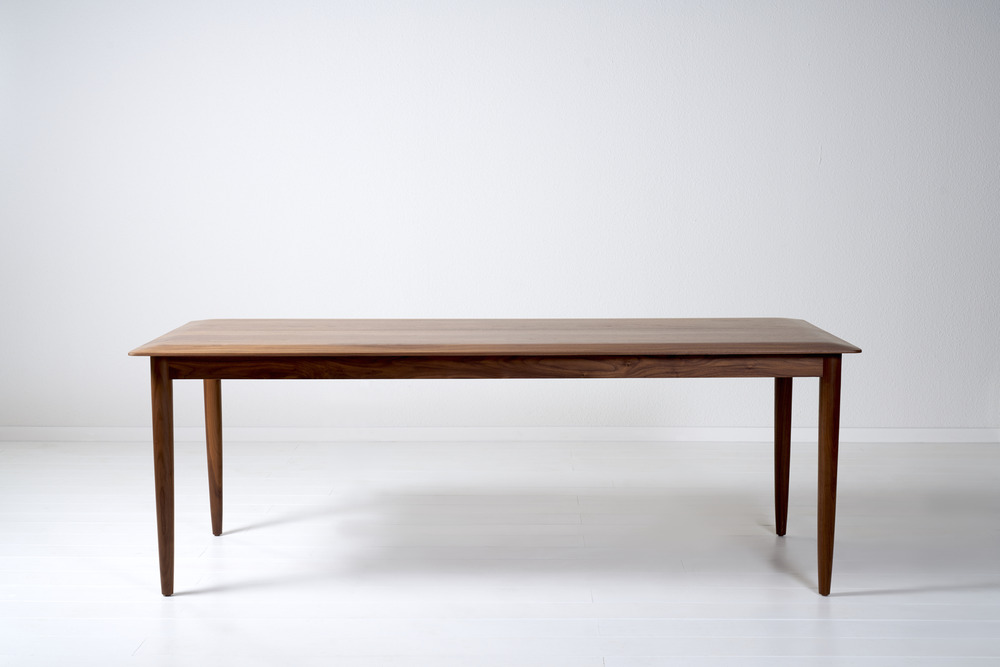 Marbella dining table