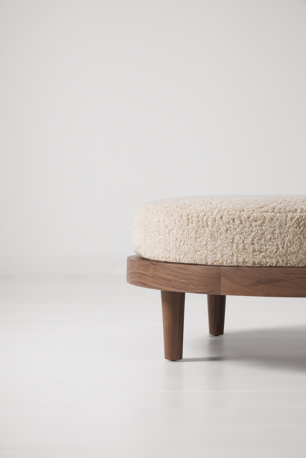 Elly ottoman