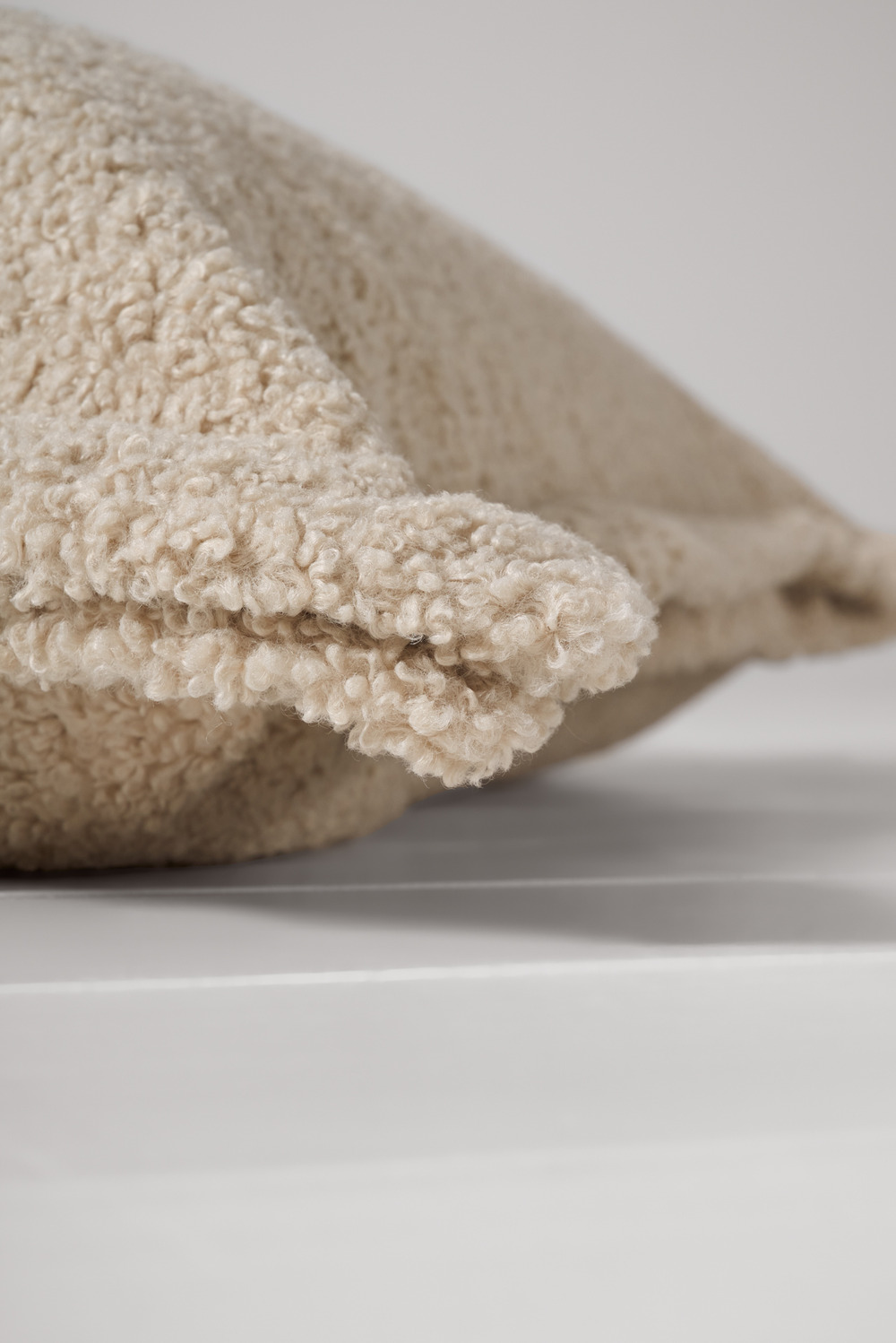 Maxim floor pillow