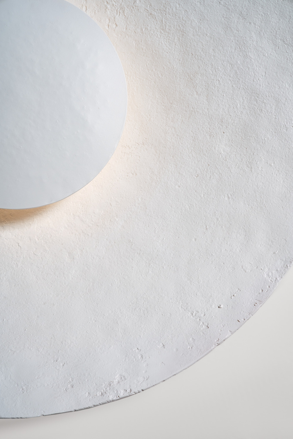 Eclipse wall light