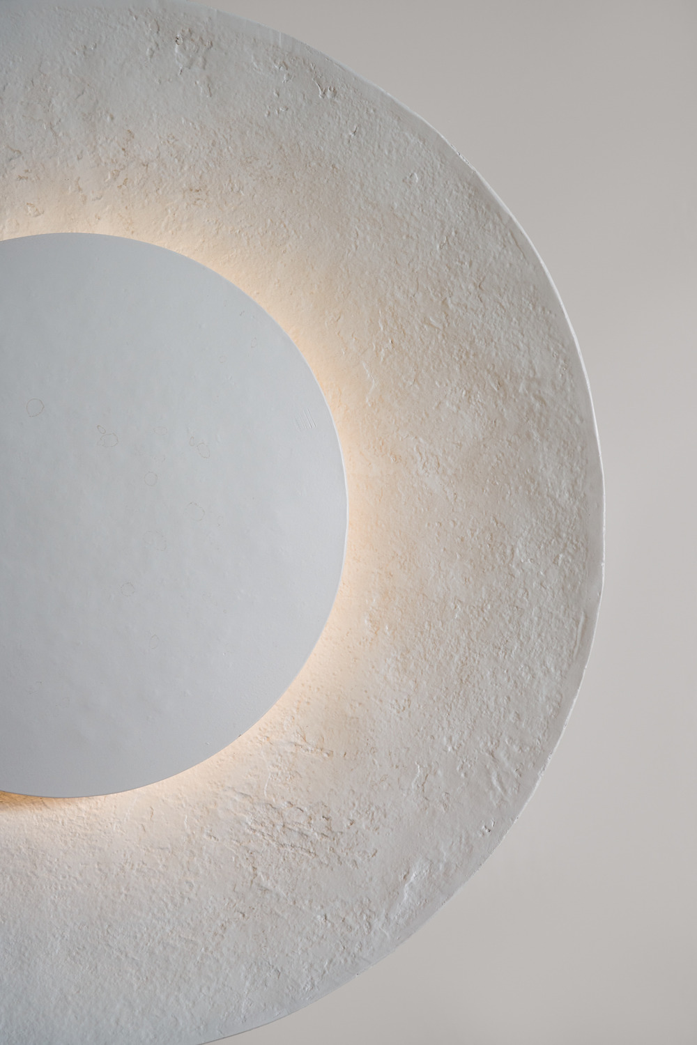 Eclipse wall light