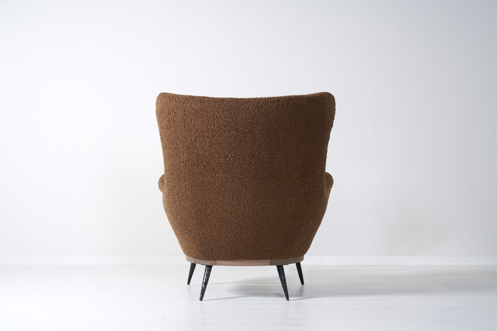 Paola wing chair 