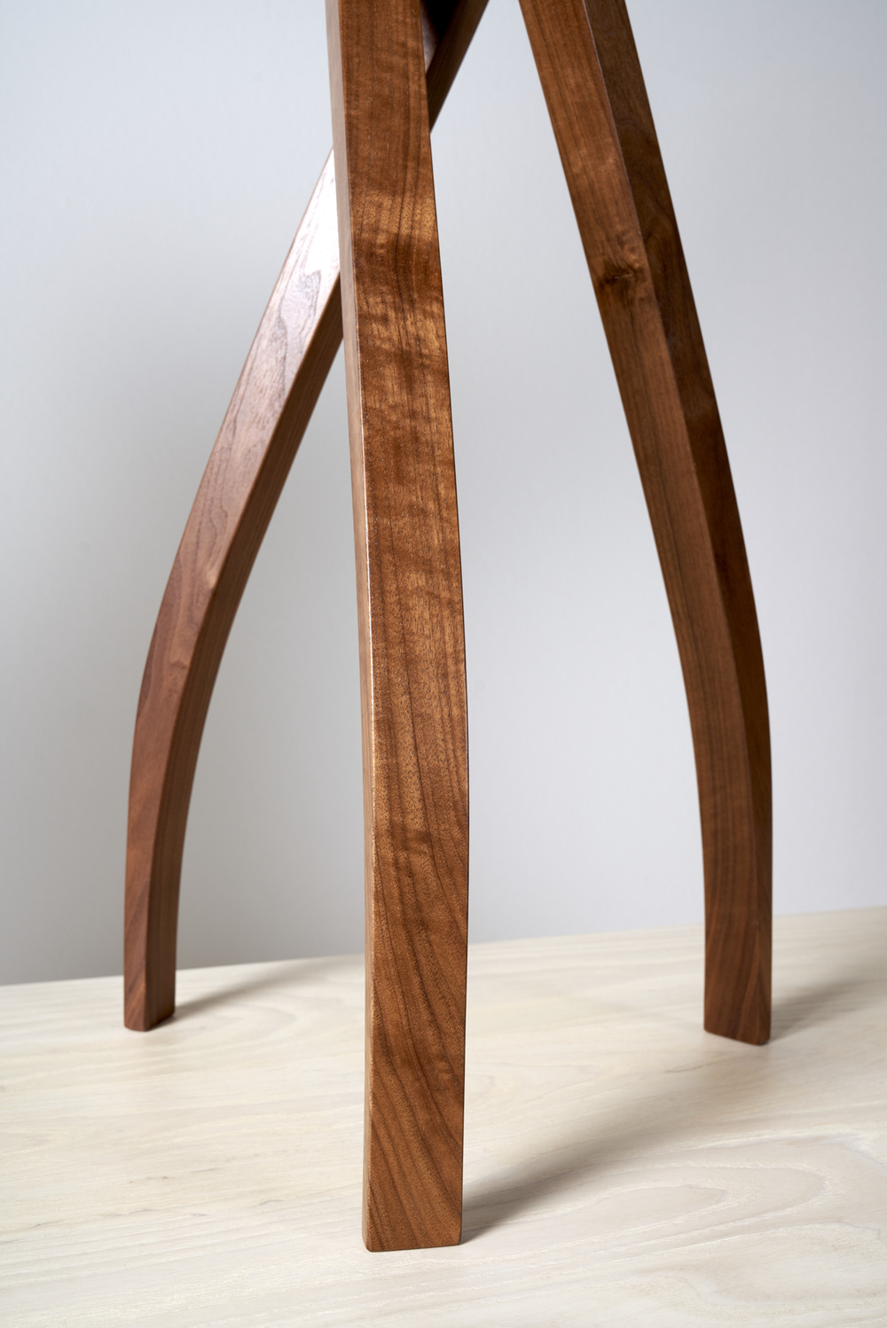 Twist table lamp