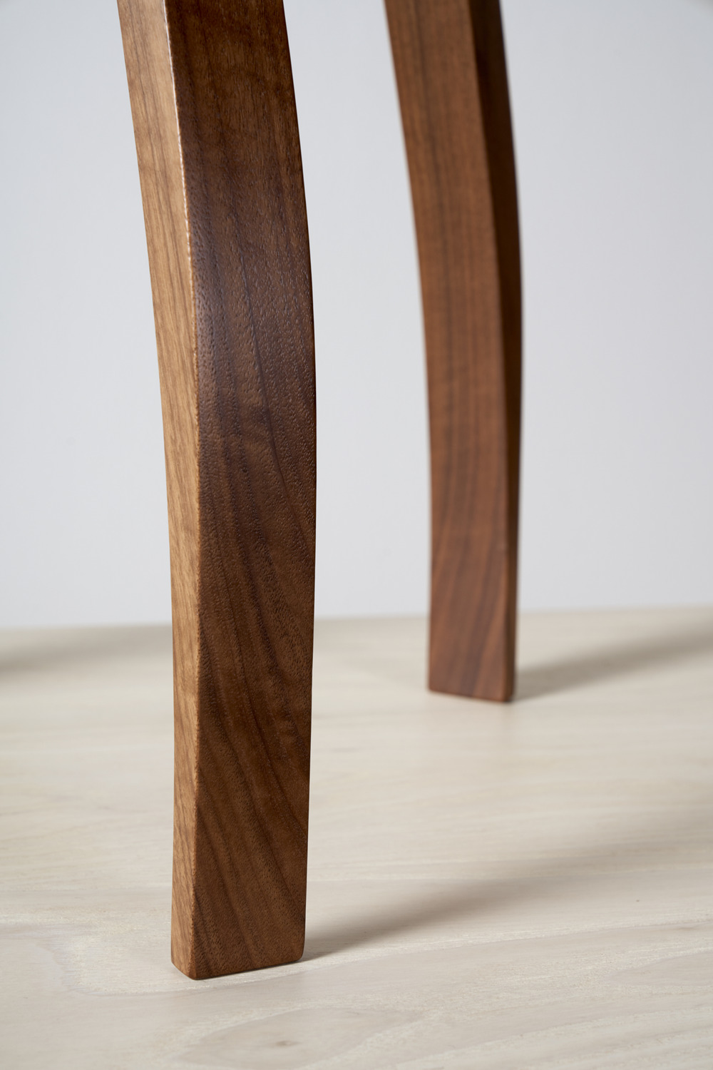 Twist table lamp