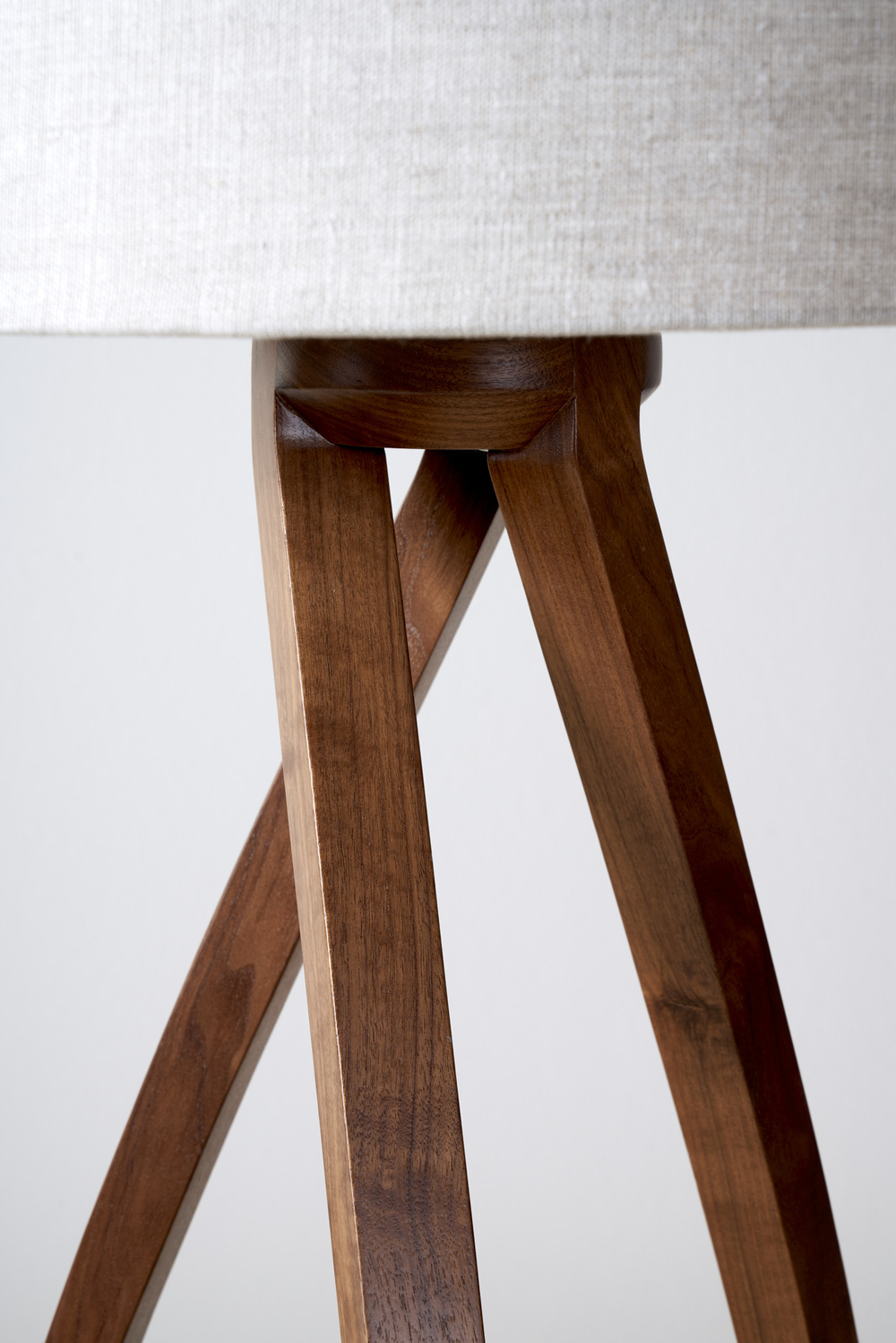 Twist table lamp