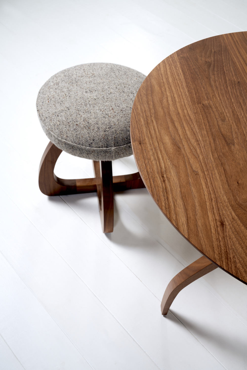 Twist dining table